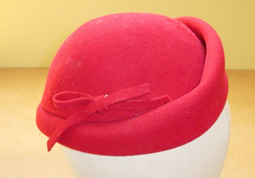zxx - Burgundy Felt Toque - too small